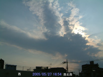 in Tokyo 2005.5.27 16:54 k ()(enlarg. 82)